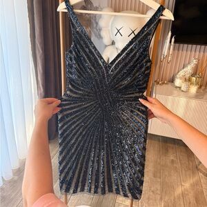 Elegant Vintage Basix Black Label Dress